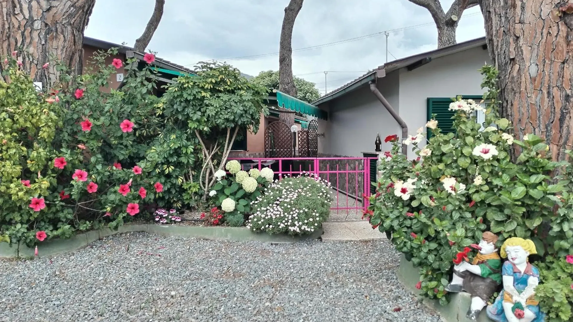 *** Holiday park Camping Roma Villa Ventimiglia Italy