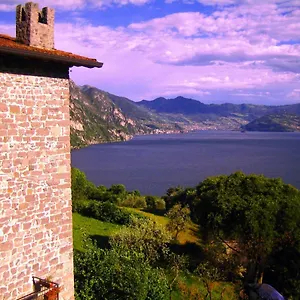 Castello Di Zorzino Iseo Appartement
